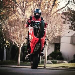 Meet your Posher, Omid